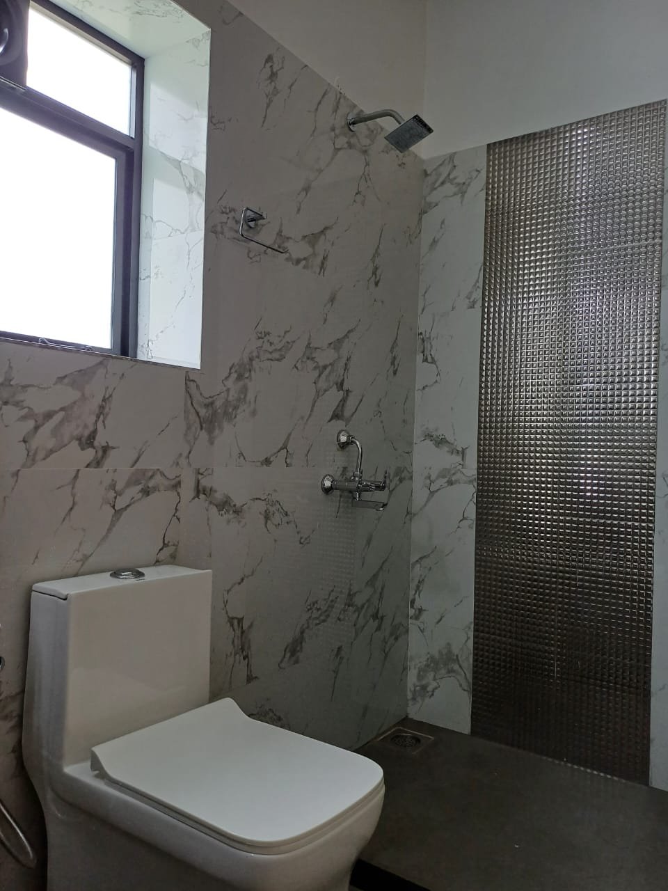 Modern Sanitized Bathroom